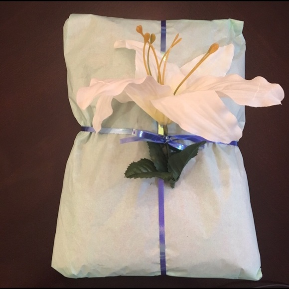 Meet your Posher, Madeleine - Picture 2 of 2